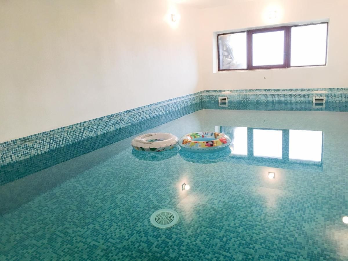 Отель Hotel Muntele Mic Borlova-15