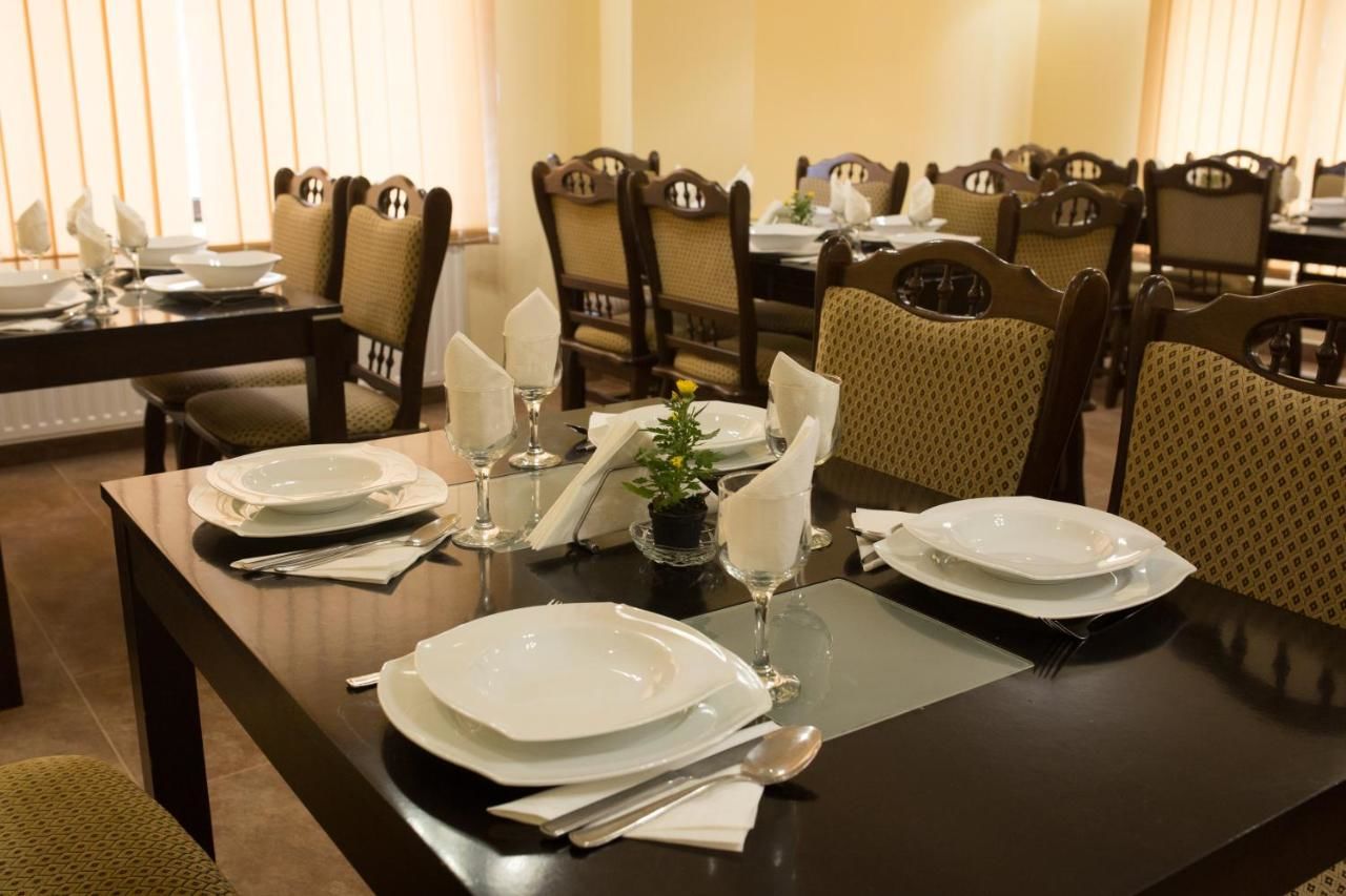 Отель Hotel Muntele Mic Borlova-40
